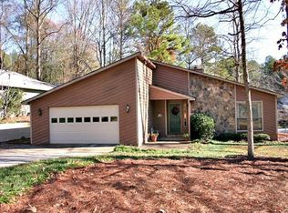 10045 Lake Forest Way, Roswell, GA 30076