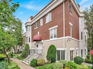 305 Saint Michaels Walk, Union City, NJ 07087