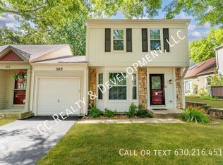 365 W Birchwood Ave, Palatine, IL 60067