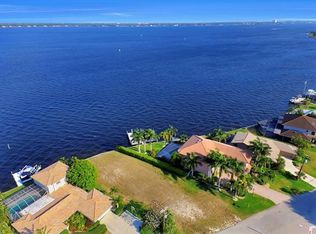 2929 SE 22nd Pl, Cape Coral, FL 33904