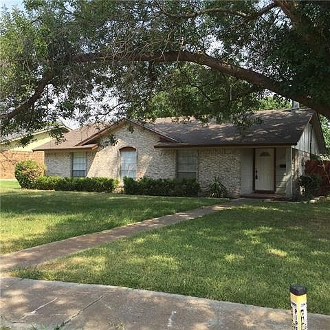 1st image of 305 Valley Cove Dr