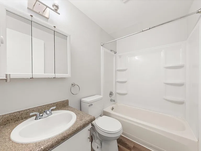 Parc Sprague Apartments — Photo 22