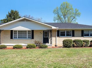 924 4th Ave NW, Arab, AL 35016