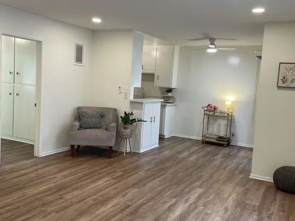 1248 11th St APT E, Santa Monica, CA 90401