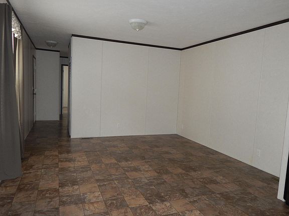 4th image of 2005 139th St Trlr 15