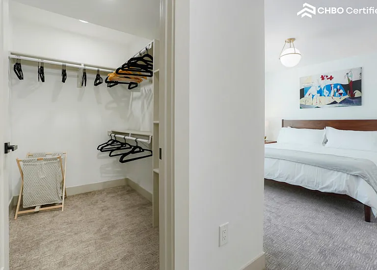 6083 S Sycamore St — Photo 23