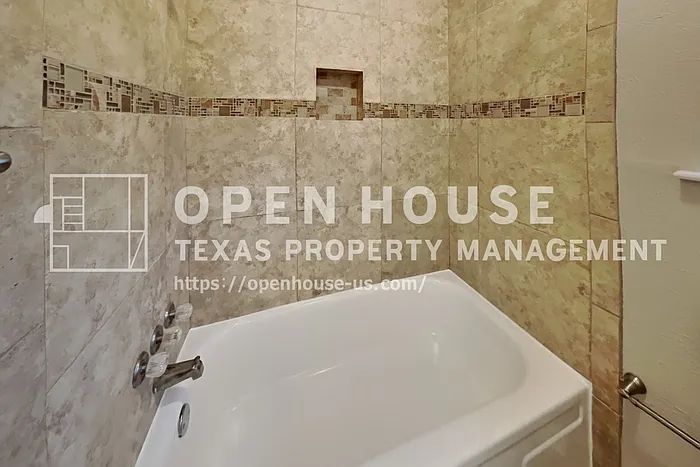 1025 Aspen Ln — Photo 11