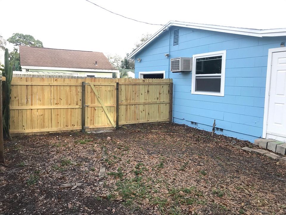 Yard for lounging or for your pets
