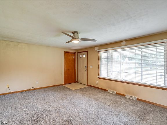 2nd image of 1402 Brookwood Dr