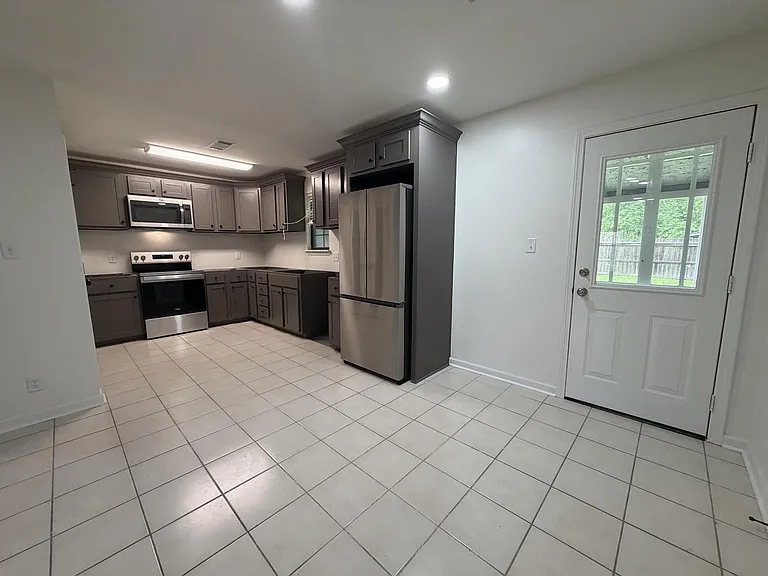 42 Rose Dr — Photo 8