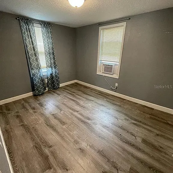 1020 W Portage St #C — Photo 5