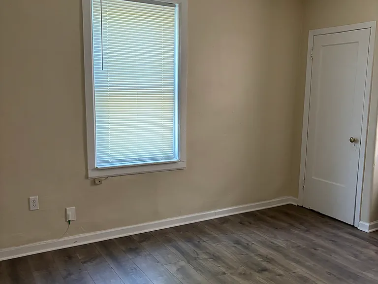 4909 Walnut St #3 — Photo 6