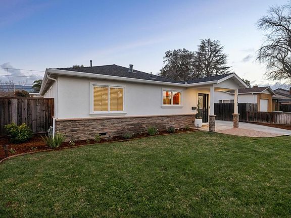 2nd image of 15146 Stratford Dr