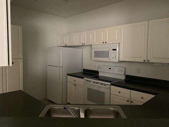 4th image of 5566 Metrowest Blvd Unit 10