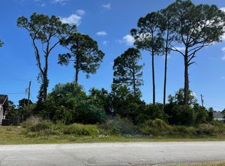 1689 SE Chello Ln, Port Saint Lucie, FL 34983