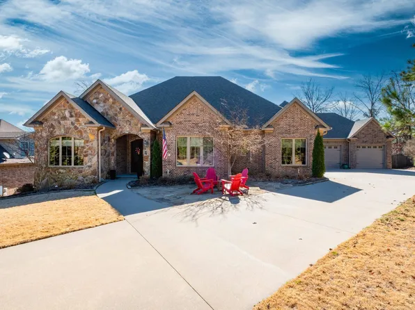 15 Miramar Ct, Little Rock, AR 72223