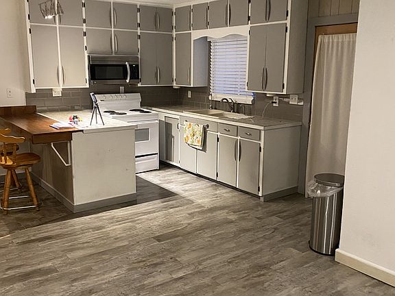 3rd image of 311 W 5th St #12