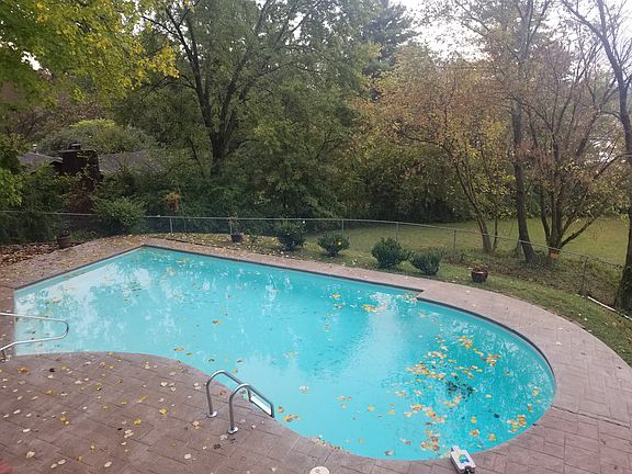 2nd image of 7112 Westavia Dr