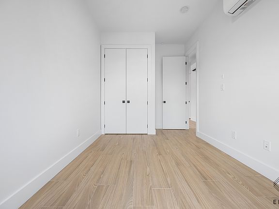 5th image of 379 Hawthorne St #2E
