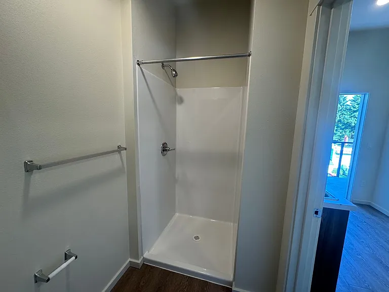 Plaza Apartments — Photo 132