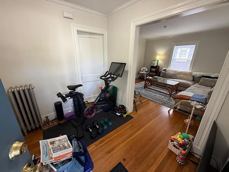 211 Beech St — Photo 1