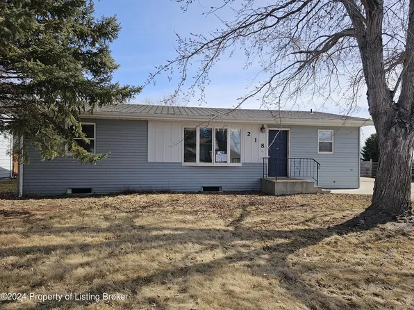 218 Renee Dr, Beulah, ND 58523