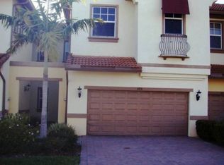 6076 NW 116th Dr, Pompano Beach, FL 33076