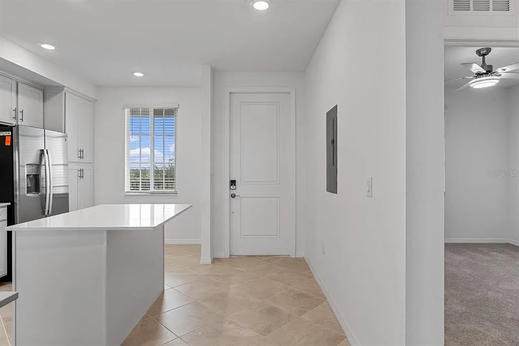 2 bed, 2.0 bath, 1120 sqft, $2,100 — Photo 4