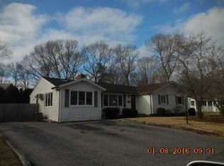 52 Ashwood Cir, Warwick, RI 02886