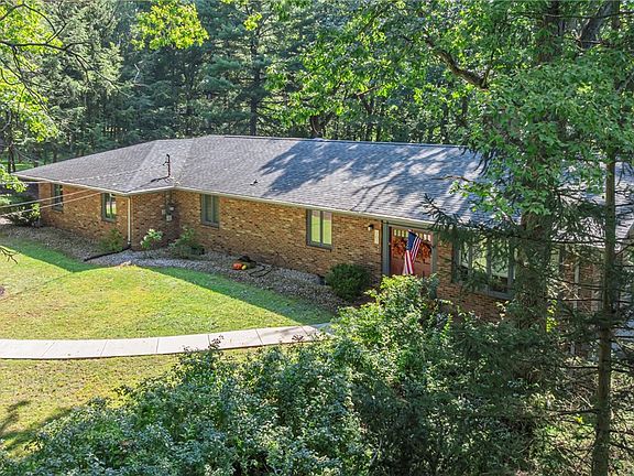 2nd image of 261 Geneva Dr