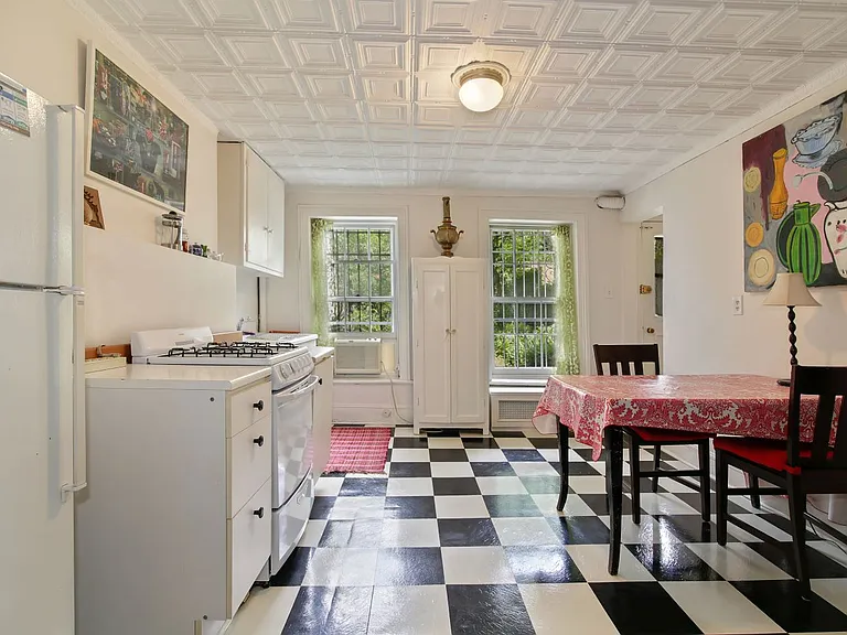 215 Bergen St #1 — Photo 1