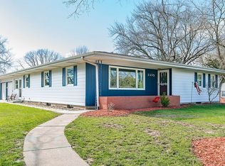 1123 30th St SE, Cedar Rapids, IA 52403