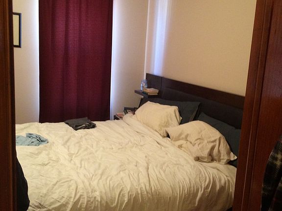4th image of 3014 42nd St #2R