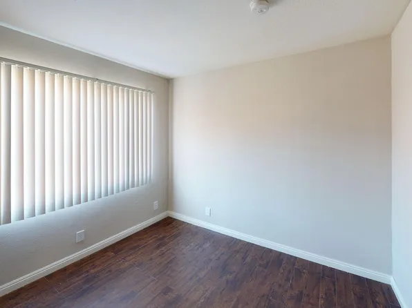 VAN - Van Nuys Apartments, 9413 Van Nuys Blvd APT 206, Panorama City, CA 91402