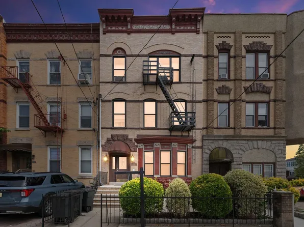 2402 Palisade Ave APT 2, Weehawken, NJ 07086