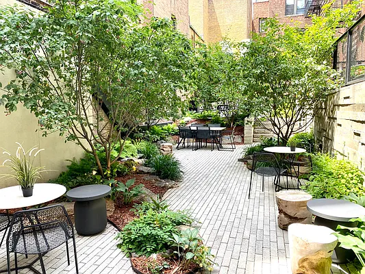 Rented by Corcoran | media 15