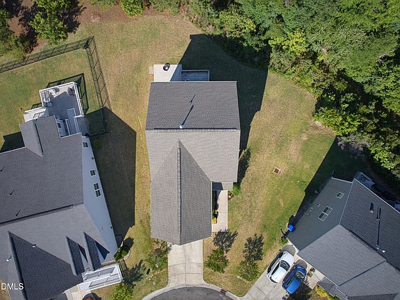 5th image of 111 Adaire Way