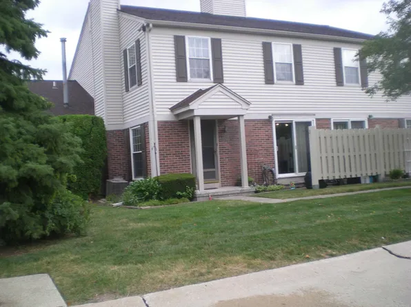 44602 N Bunker Hill Dr #462/12, Clinton Township, MI 48038