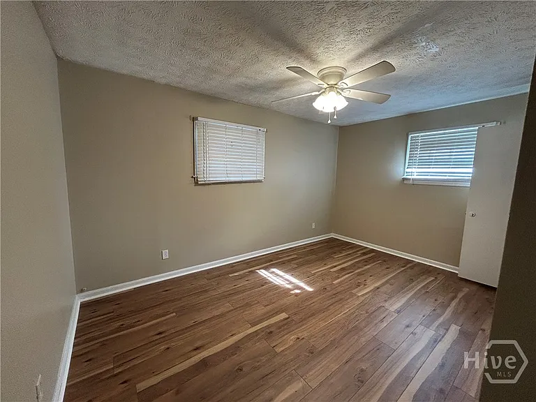 511 Dyches Dr — Photo 14