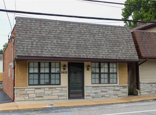 5602 Heege Rd, Saint Louis, MO 63123