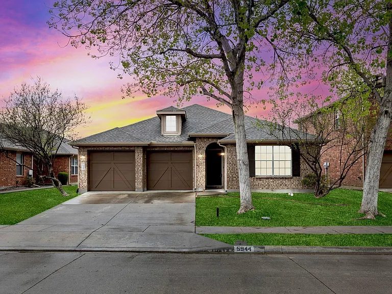 5944 Snow Creek Dr — Photo 1