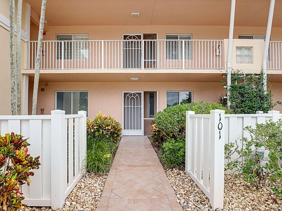 2nd image of 5914 Regal Glen Dr APT 101