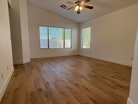4th image of 324 W Oriole Way