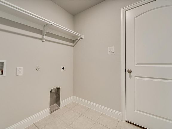 4th image of 1430 Warringwood Dr