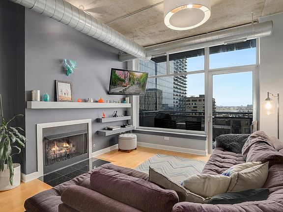 4th image of 1305 S Michigan Ave APT 1002