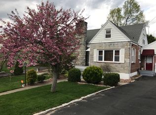 23 Platt St, Ansonia, CT 06401