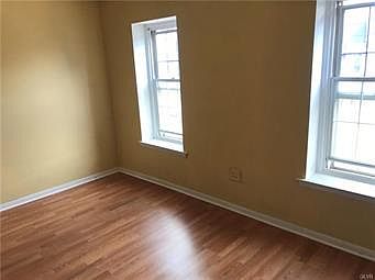 2nd image of 512 N 4th St