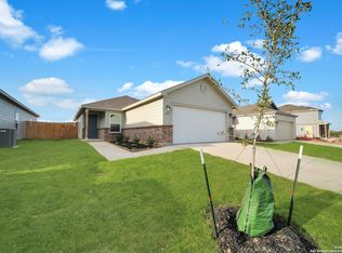 523 Roquefort St, New Braunfels, TX 78130