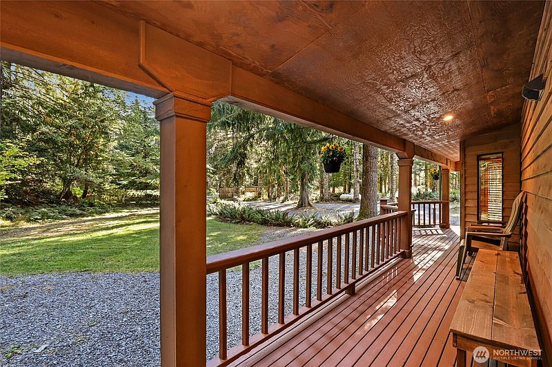 5th image of 56818 387th Avenue Ct E