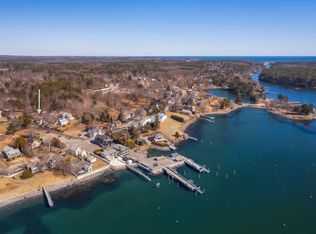 4 Pepperrell Ter, Kittery Point, ME 03905